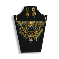 Green tear drop neckpiece 